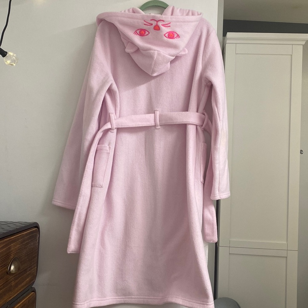 OshKosh Bgosh robe with belt